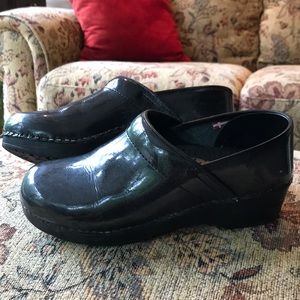 Sanita Danish clogs